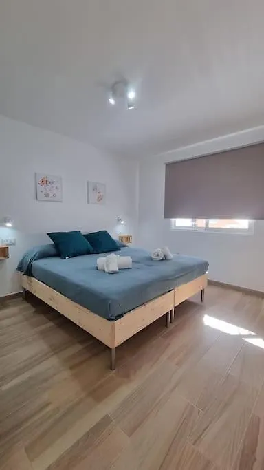 B-Rent Central Digital Zen 2 Rooms كوراليهو 0*,  إسبانيا